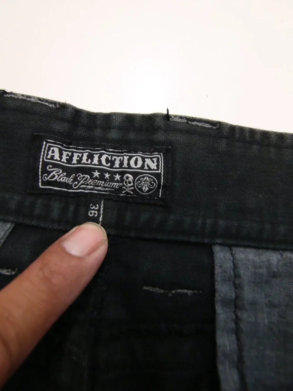 Affliction Faded Black Cargo Studded Shorts Mens 36 Heavy Canvas Y2K READ FADES